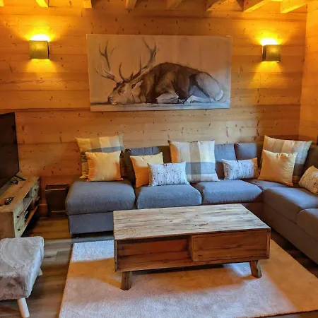 Neve Chalet *